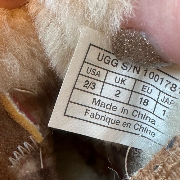 UGG Infant size 2/3 - Picture 6 of 8